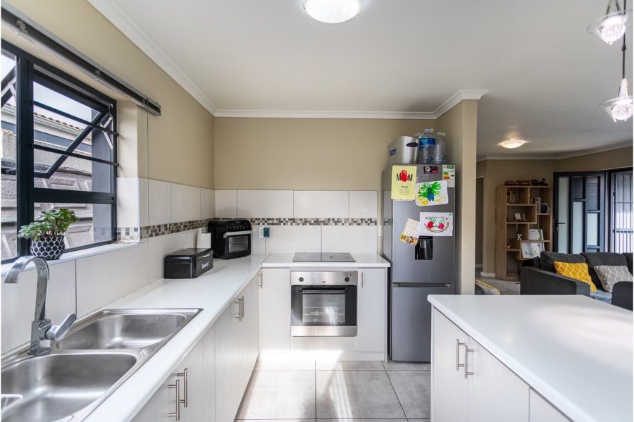3 Bedroom Property for Sale in Windsor Park Estate Western Cape